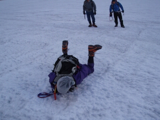 TEW富士山で滑落停止トレーニング